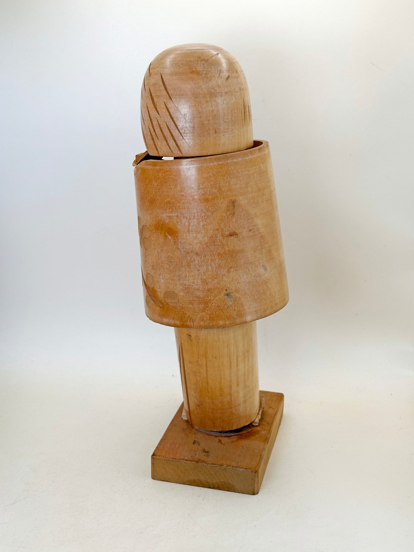 K30033 - Sosaku kokeshi by Hajime Miyashita 宮下はじめ