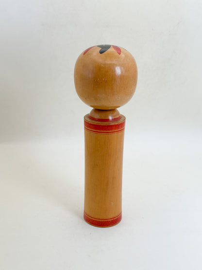 K18177 - Naruko Kokeshi by Yukio Onuma 大沼幸夫