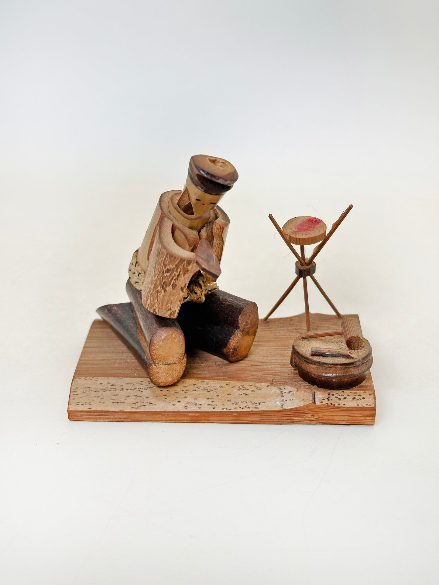 FT414 - Omiyage Echizen bamboo doll 越前竹人形