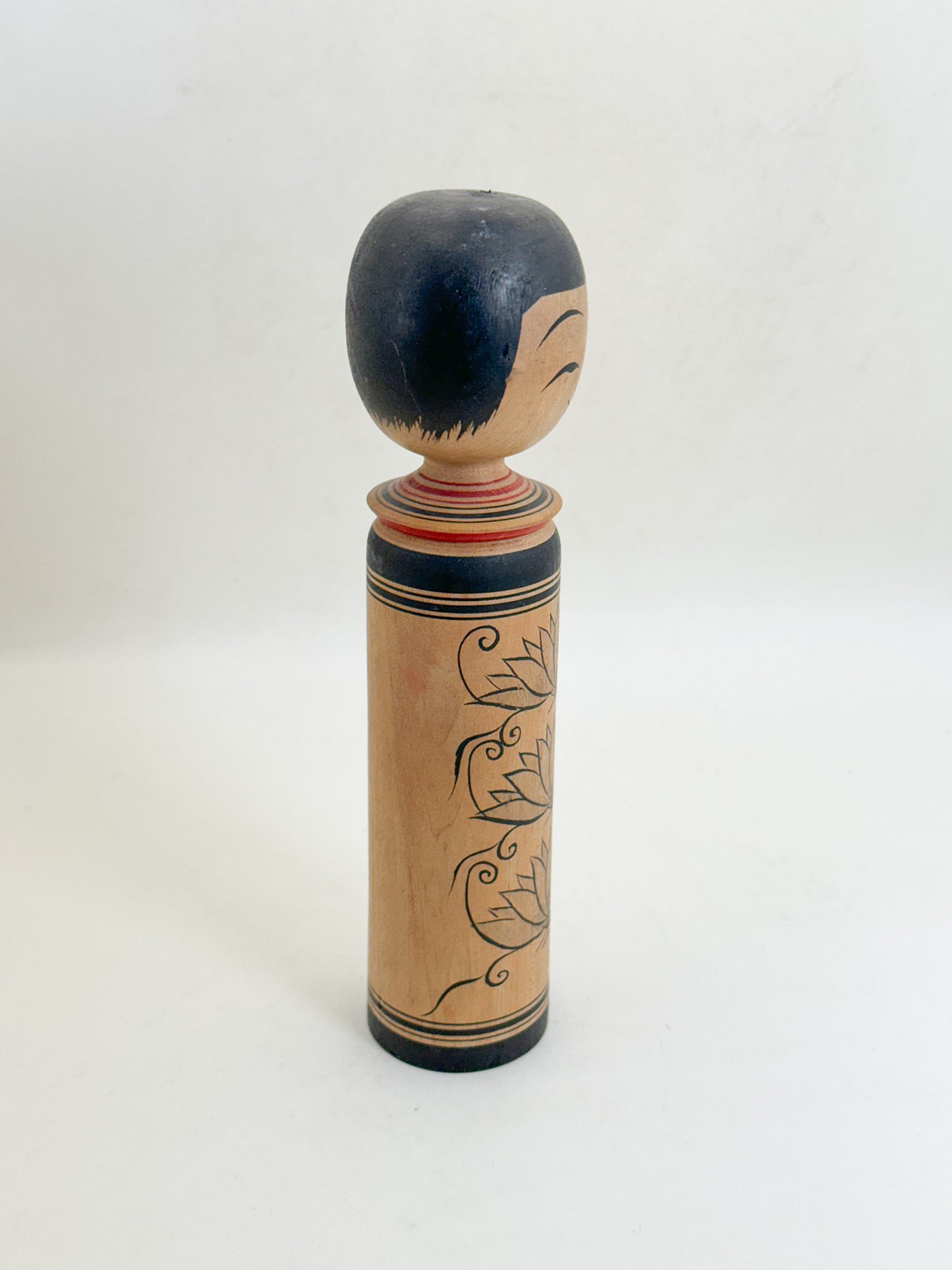K18173 - Tsugaru Kokeshi by Fumio Muramoto 村元文雄