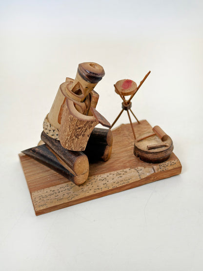 FT414 - Omiyage Echizen bamboo doll 越前竹人形