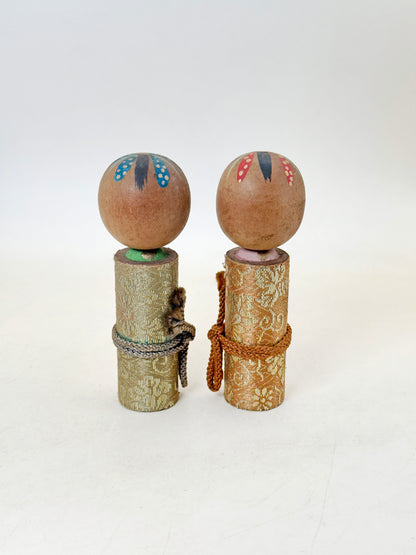 K10211 - Kokeshi Omiyage de Shūshūkai 蒐集會