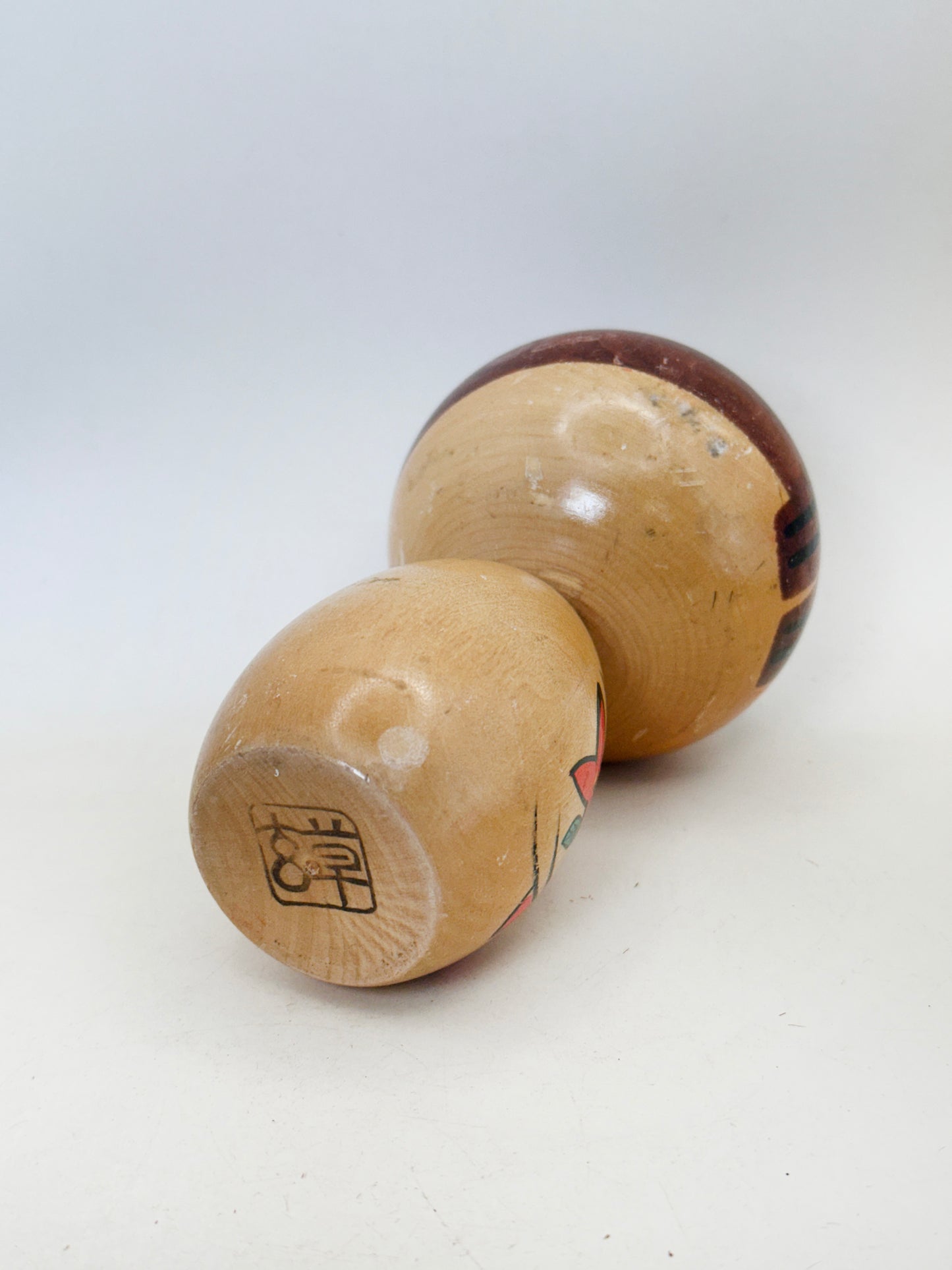 K15143 - Kokeshi Sosaku par Sōgen 草玄