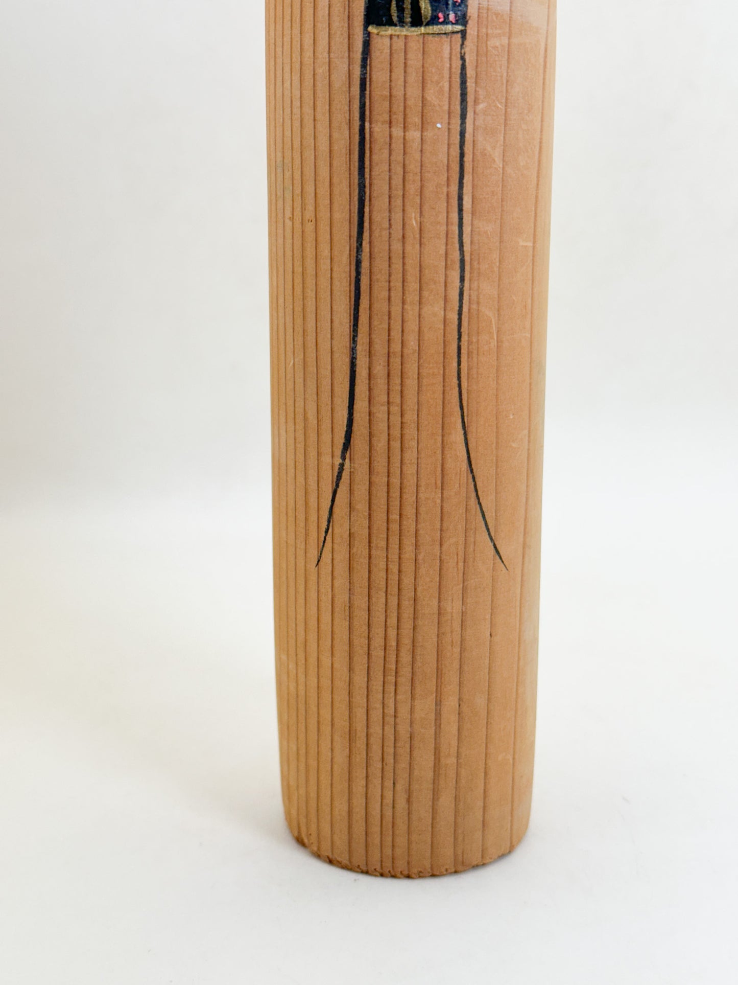 K25216 - Sosaku Shingata Kokeshi of Matagorō 八代目 又五郎