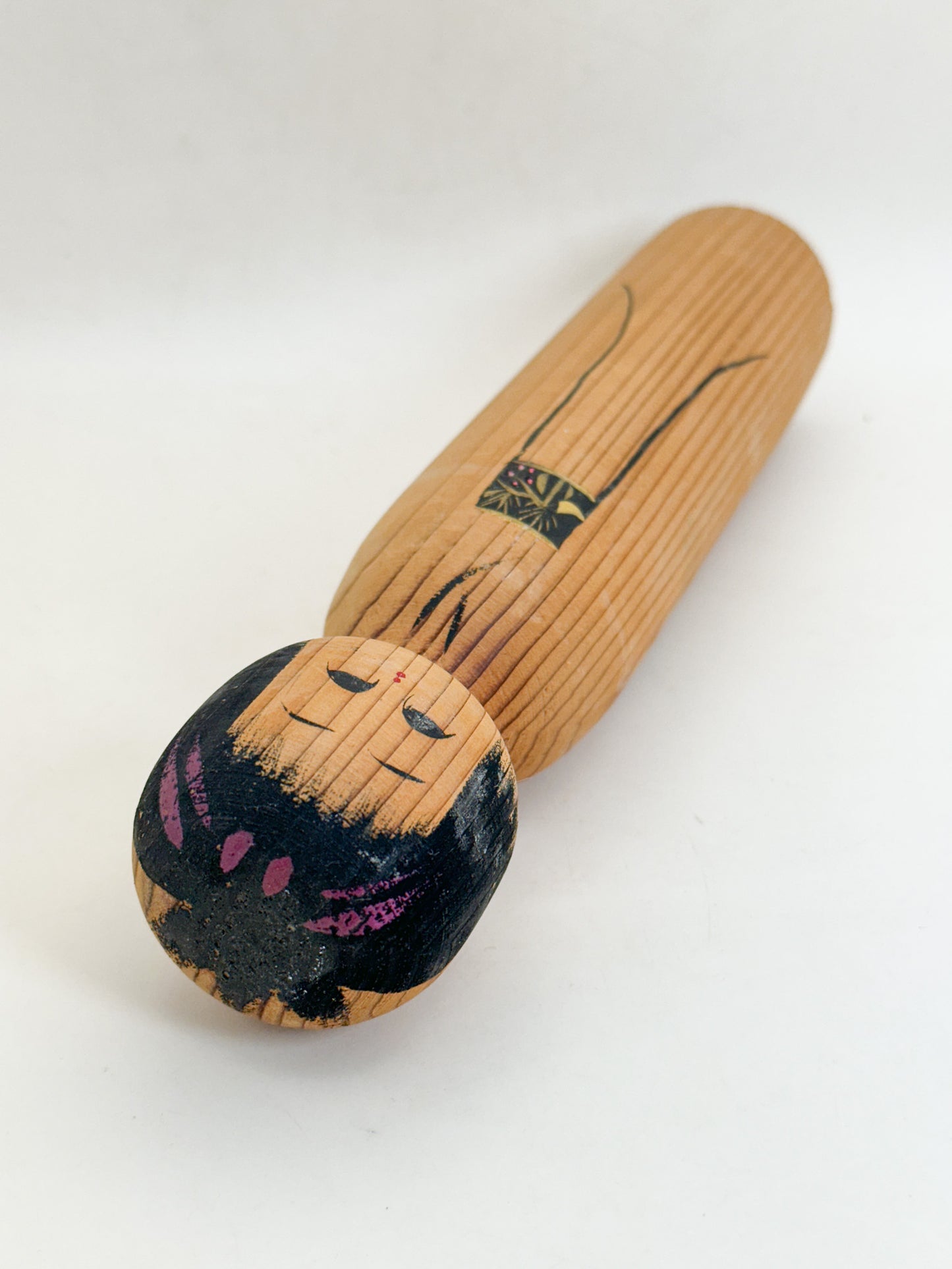 K25216 - Sosaku Shingata Kokeshi of Matagorō 八代目 又五郎