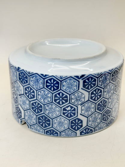 TB237 - Cendrier en porcelaine Arita-yaki 有田焼