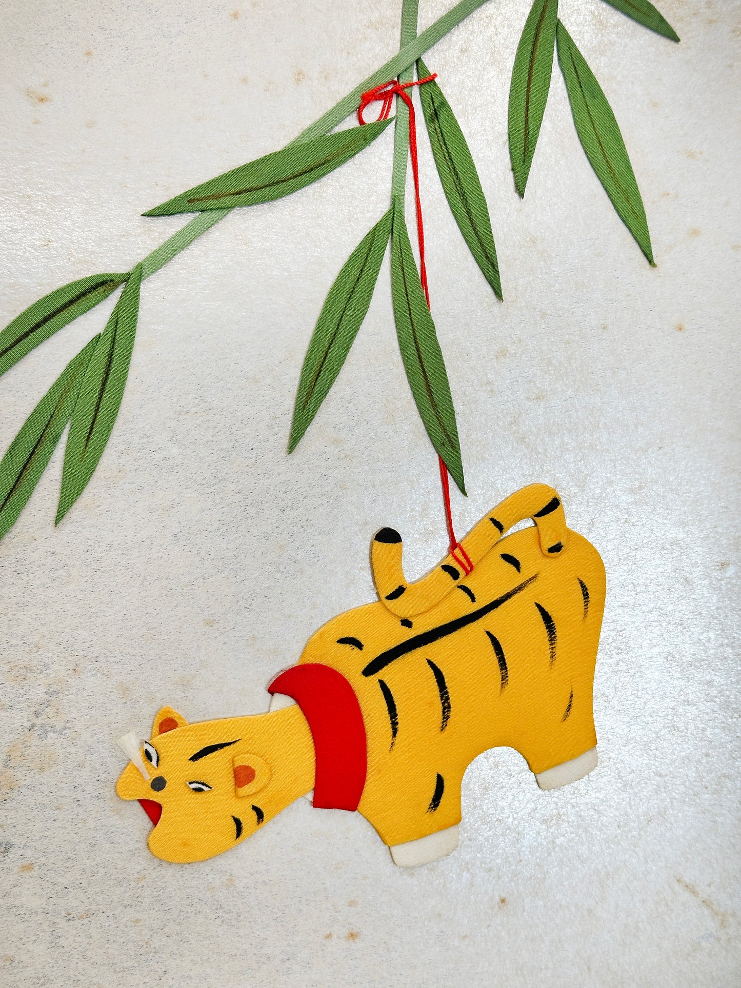 SHP199 - Shikishi card of Tiger Hariko no Tora 張子虎