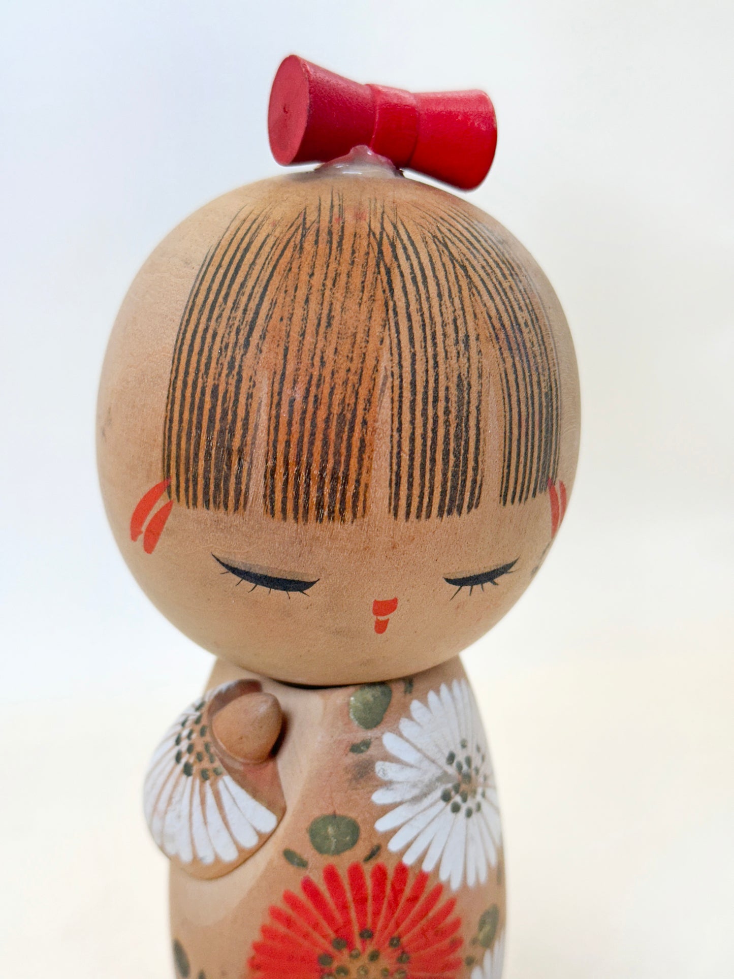 K15144 - Sosaku Kokeshi par Aoki Ryoka 青木蓼華