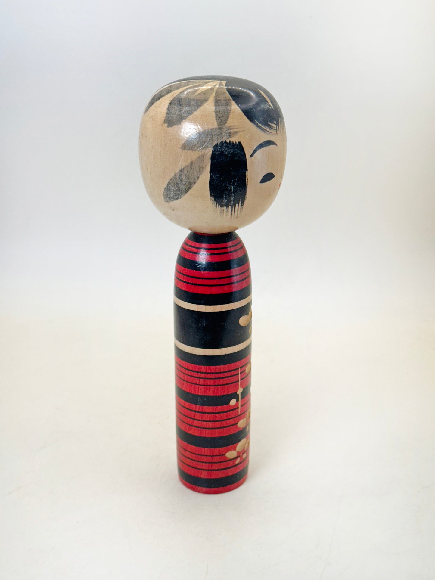 K18148 - Kokeshi Shingata par Chuji Kudo 工藤忠二
