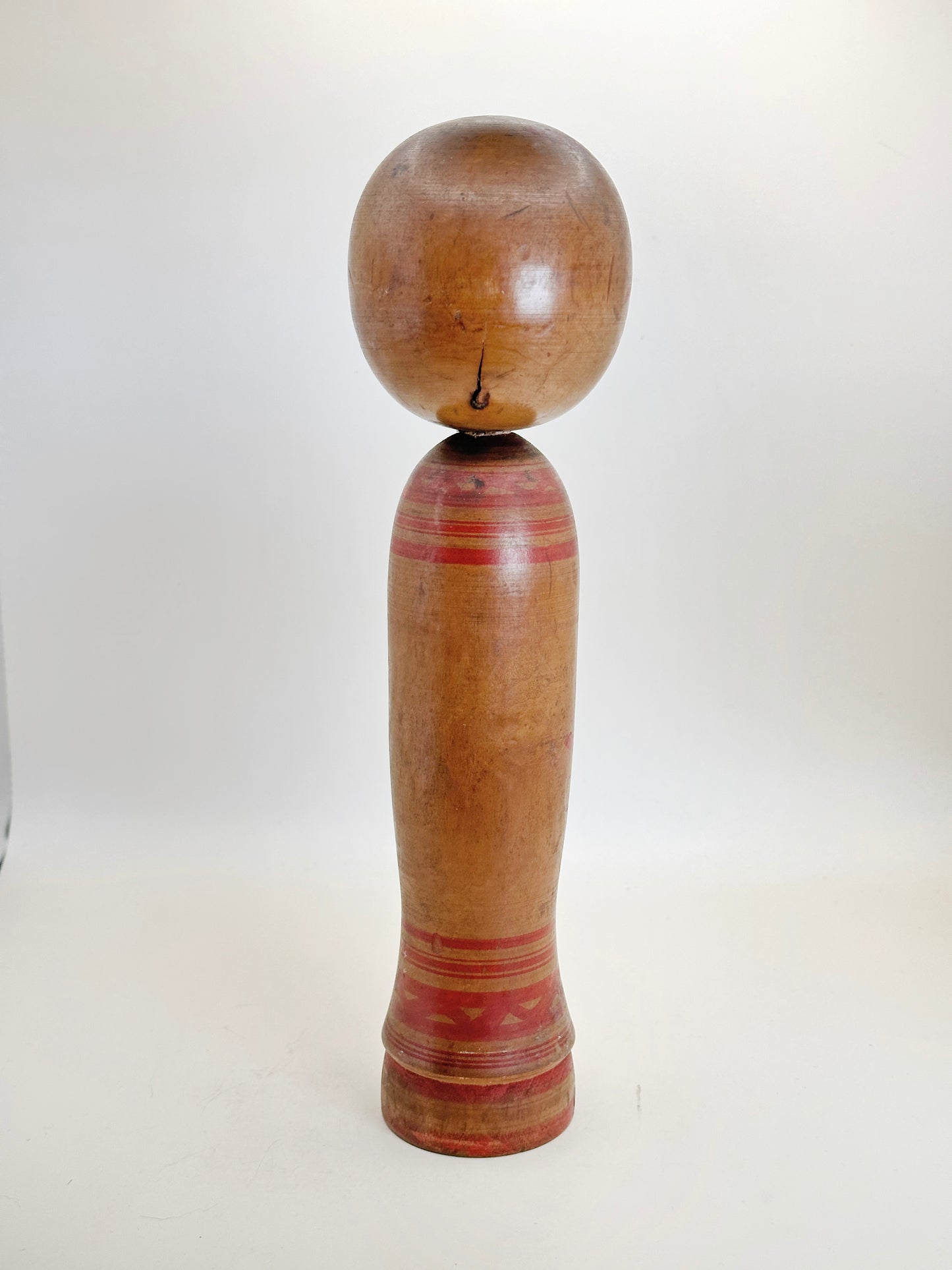 K25087 - Traditional Yamagata kokeshi by Kobayashi Seizō 小林清蔵