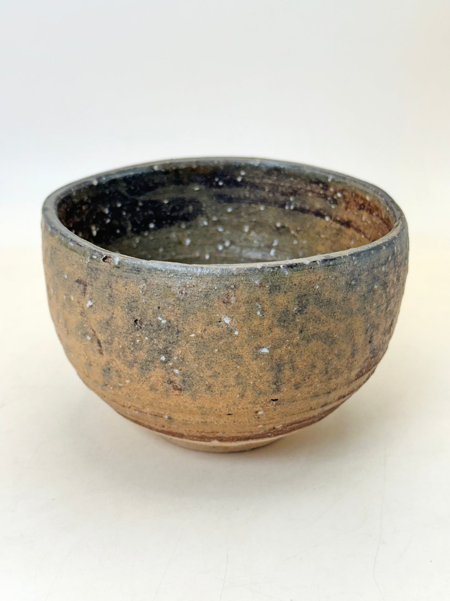 TB240 - Bol à matcha chawan Shigaraki-yaki 信楽焼