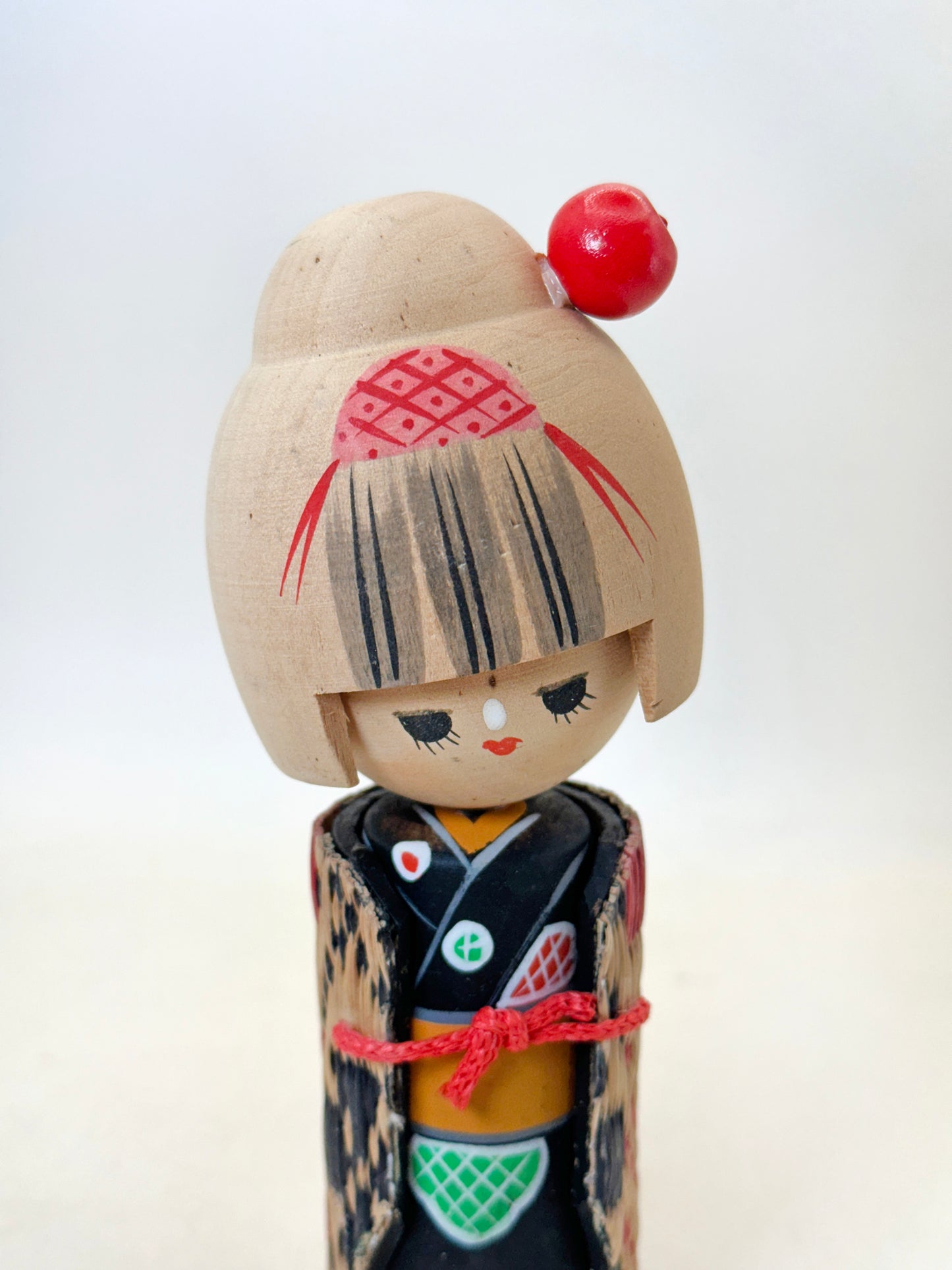 K15146 - Sosaku kokeshi par Sōgen 草玄