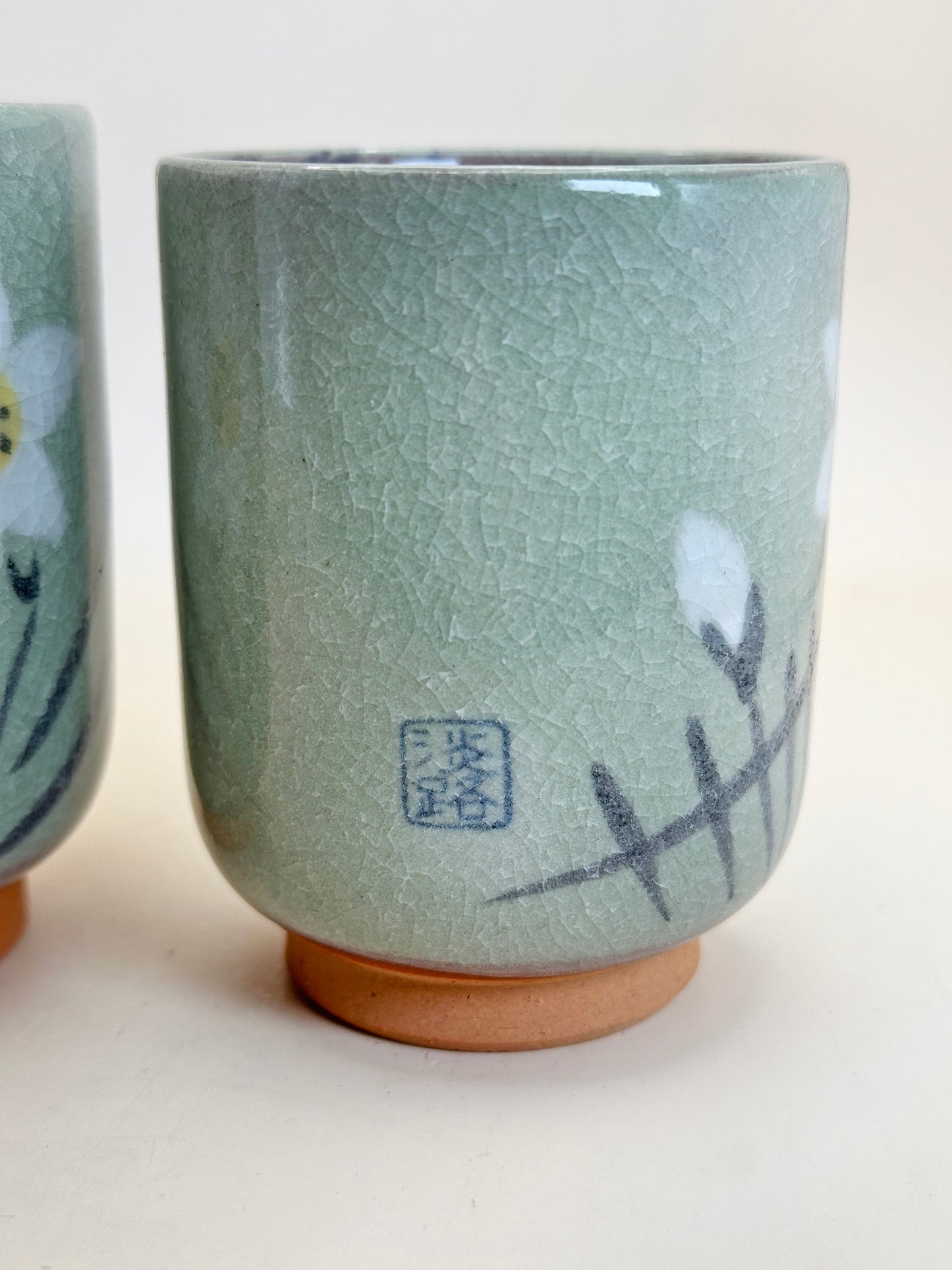 TB130 - Tasses à thé Yunomi - Narcisse d'eau 水仙