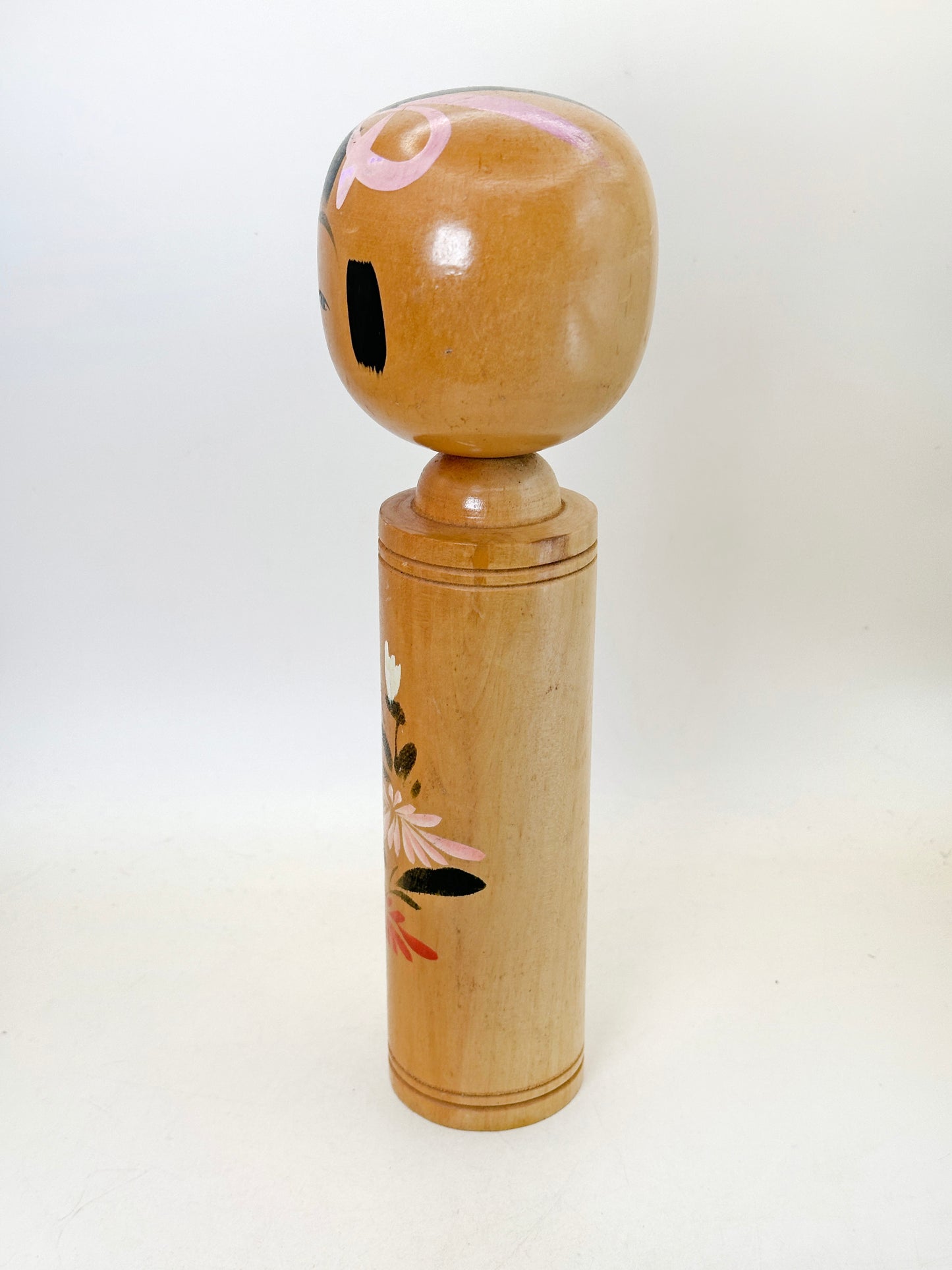 K25156 - Sōsaku Kokeshi par Takahashi Hashime 髙橋はしめ