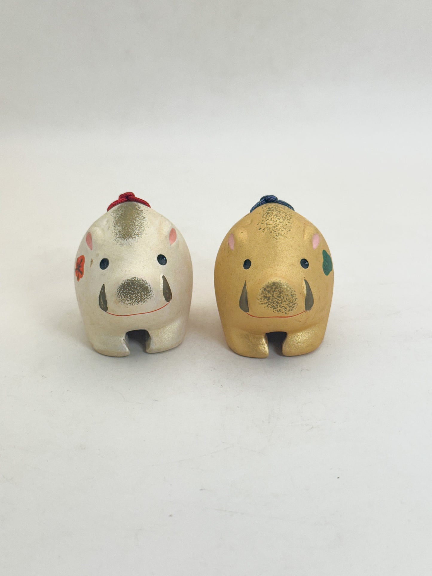 CB316 - Yakushigama Boar Dorei Clay Bells 薬師窯