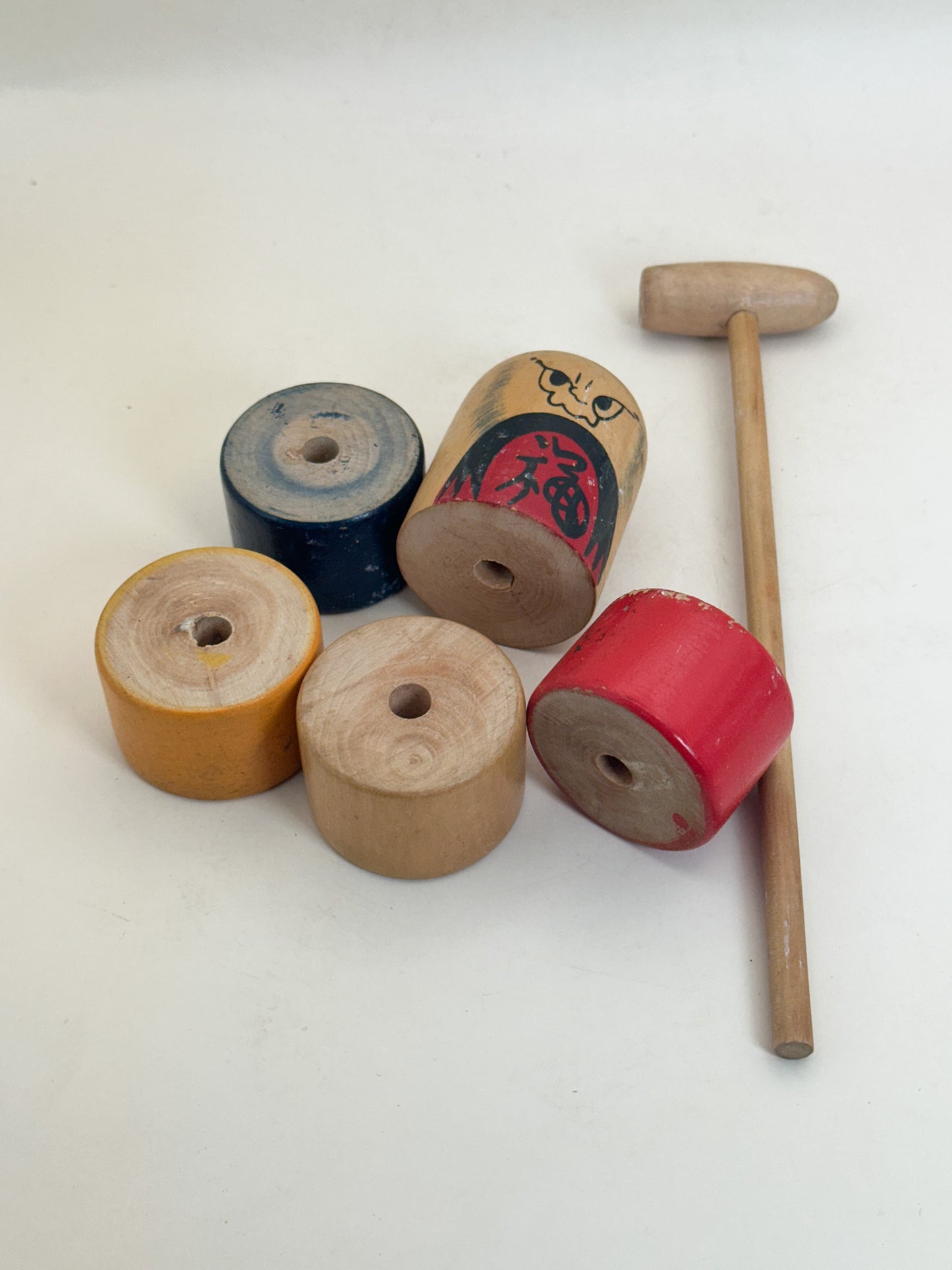 FT554 - Daruma Otoshi Folk Toy 達磨落とし