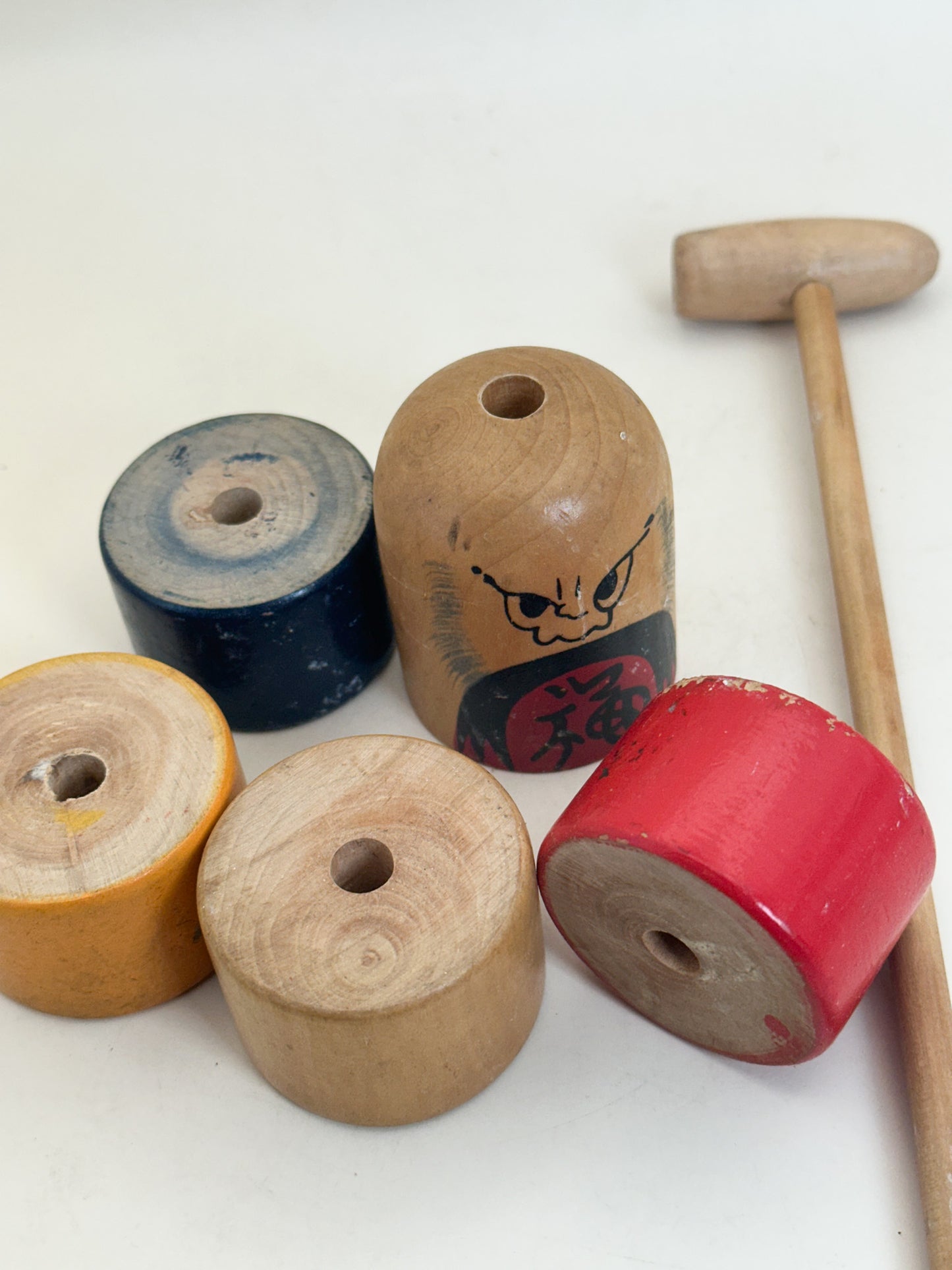 FT554 - Daruma Otoshi Folk Toy 達磨落とし