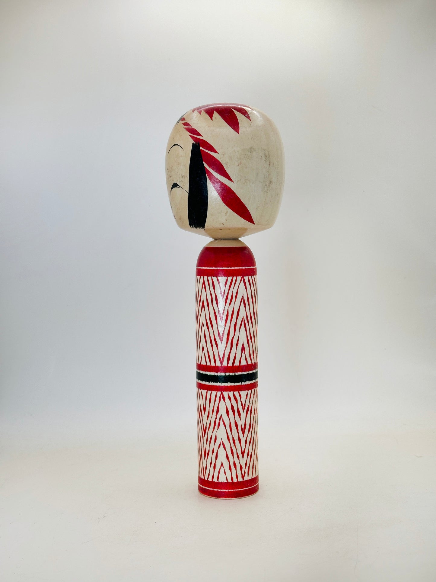 K25159 - Kokeshi Togatta par Noboru Wagatsuma 我妻昇
