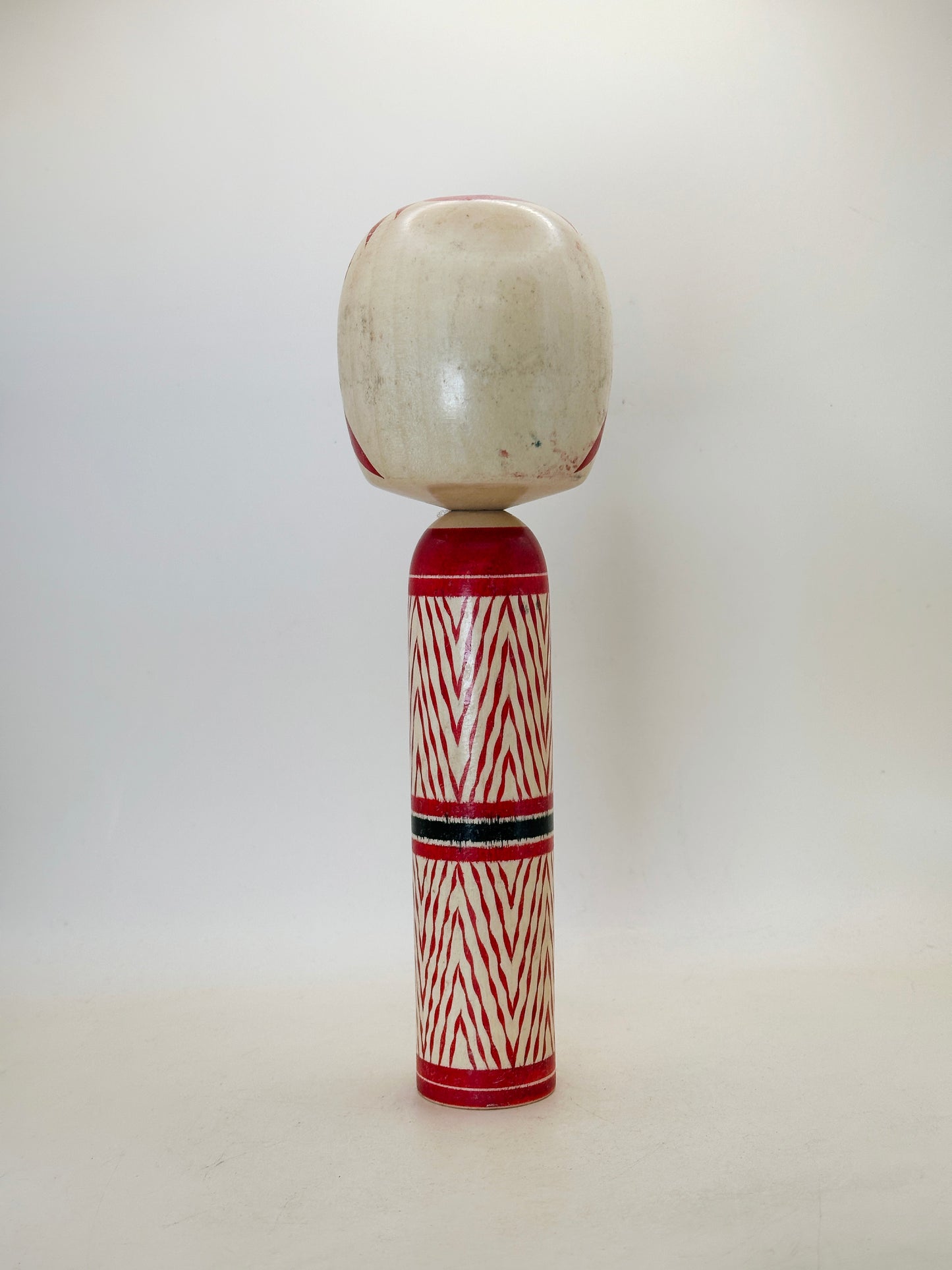 K25159 - Kokeshi Togatta par Noboru Wagatsuma 我妻昇