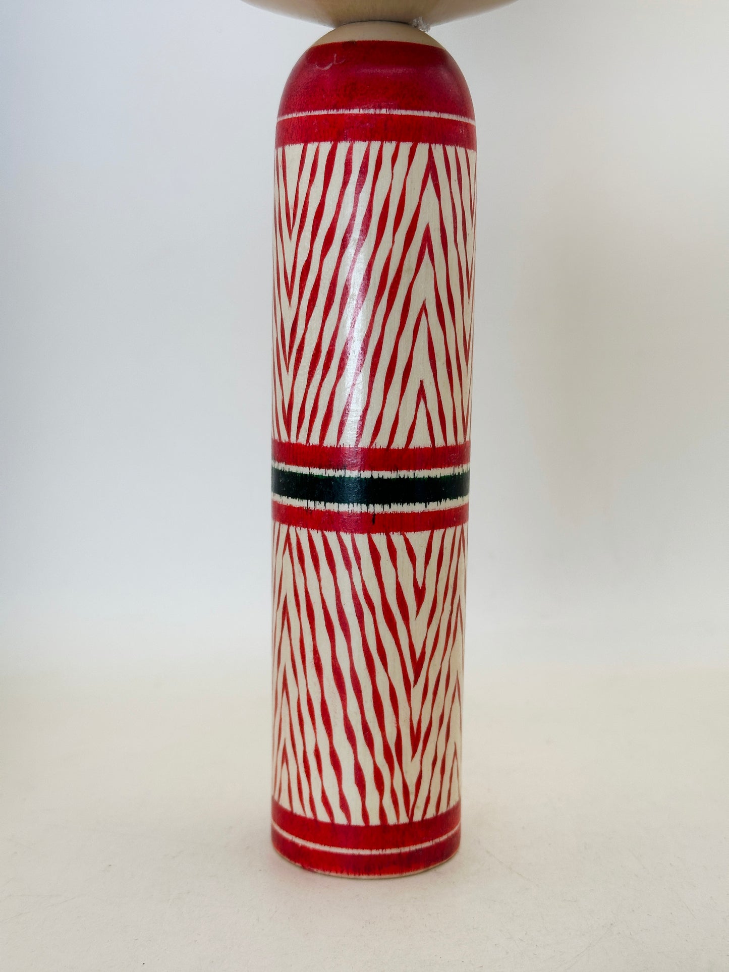 K25159 - Kokeshi Togatta par Noboru Wagatsuma 我妻昇