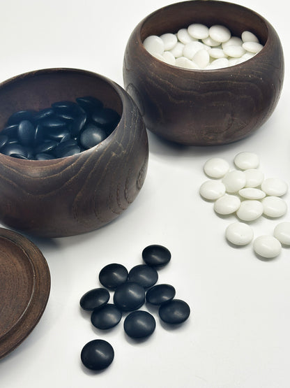 TB133 - Vintage Japanese Go Set – Solid Wood Goban with Go Bowls & Stones