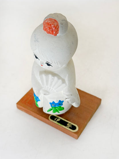 K10213 - Ise Folk Craft Hakata ningyō 博多人形