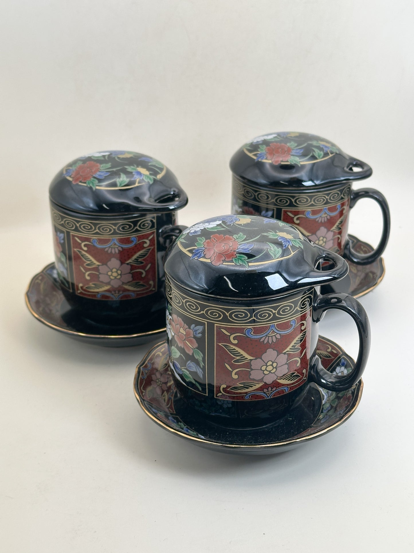TB397 - Arita-yaki cup set with lid 有田焼