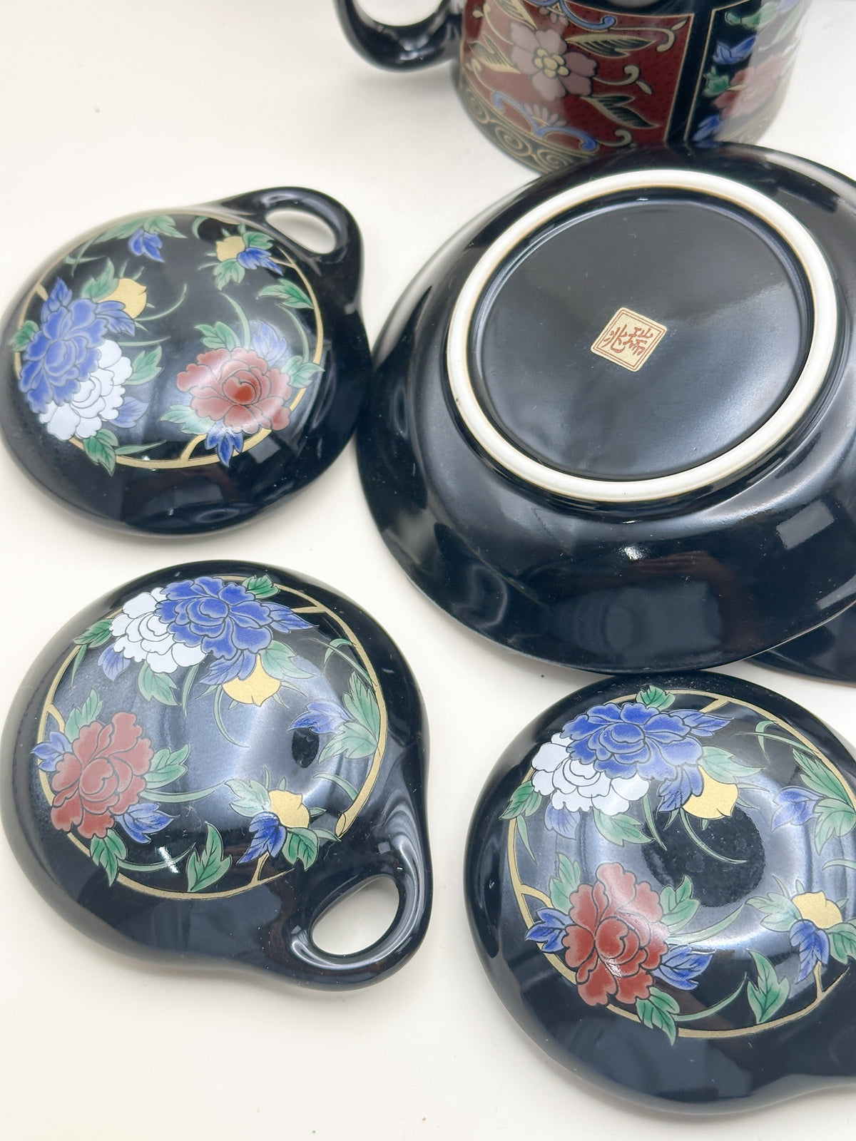 TB397 - Arita-yaki cup set with lid 有田焼