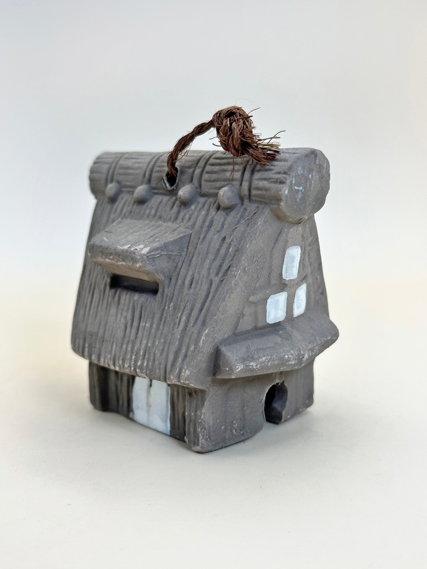 CB127 - Gasshō-zukuri Dorei Clay Bell from Hida 飛騨