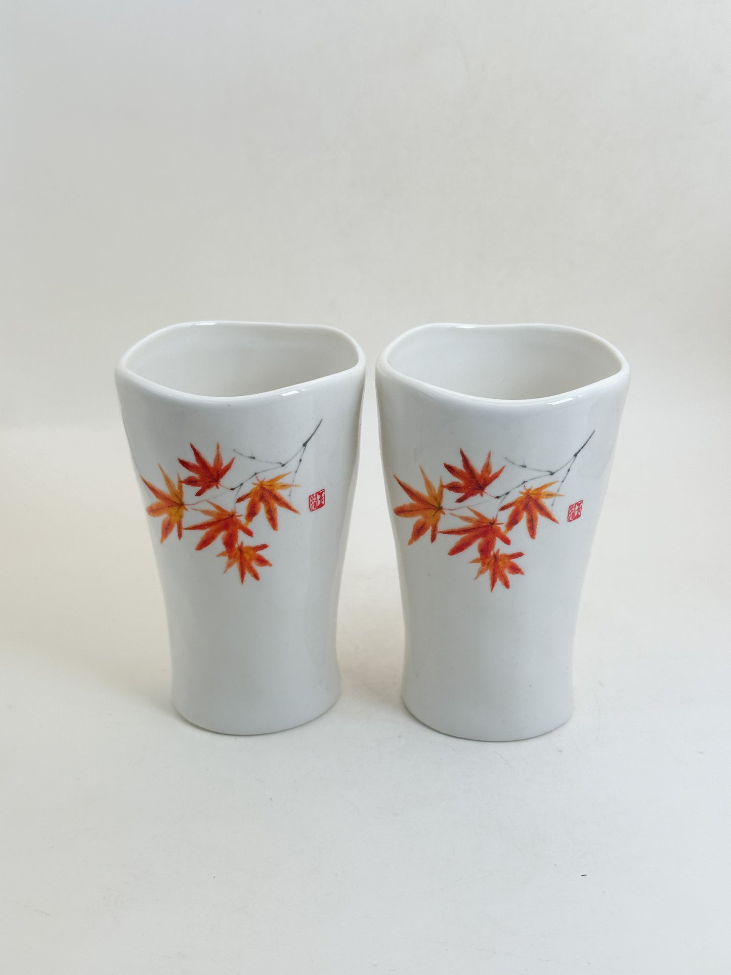 CB396 - Tasses à thé Yunomi de Tamao Nakamura 中村玉緒