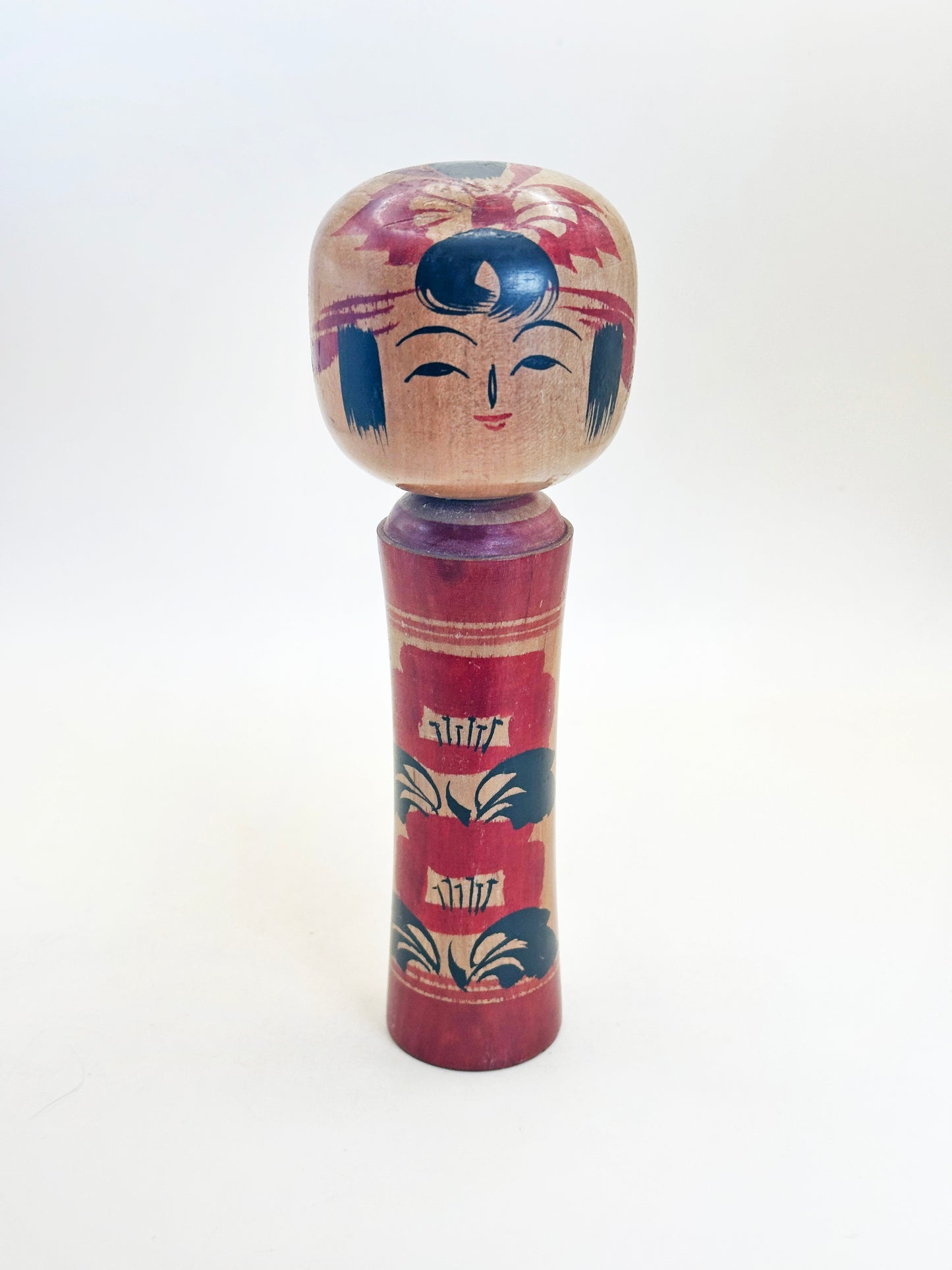 K18176 - Shingata Kokeshi by Tadashi Iwasaki 岩崎忠