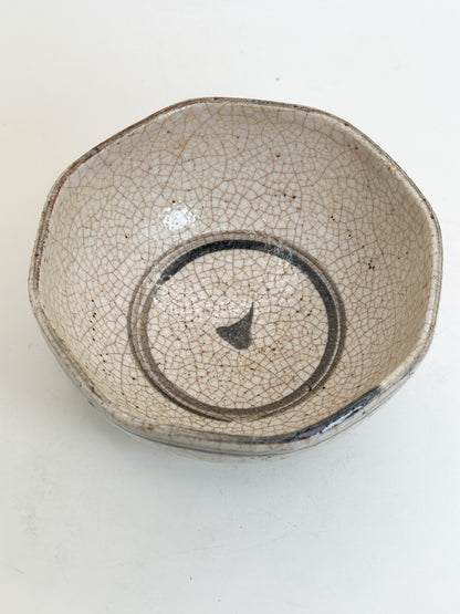 TB404 -  Karatsu-yaki kashibachi Bowl 唐津焼