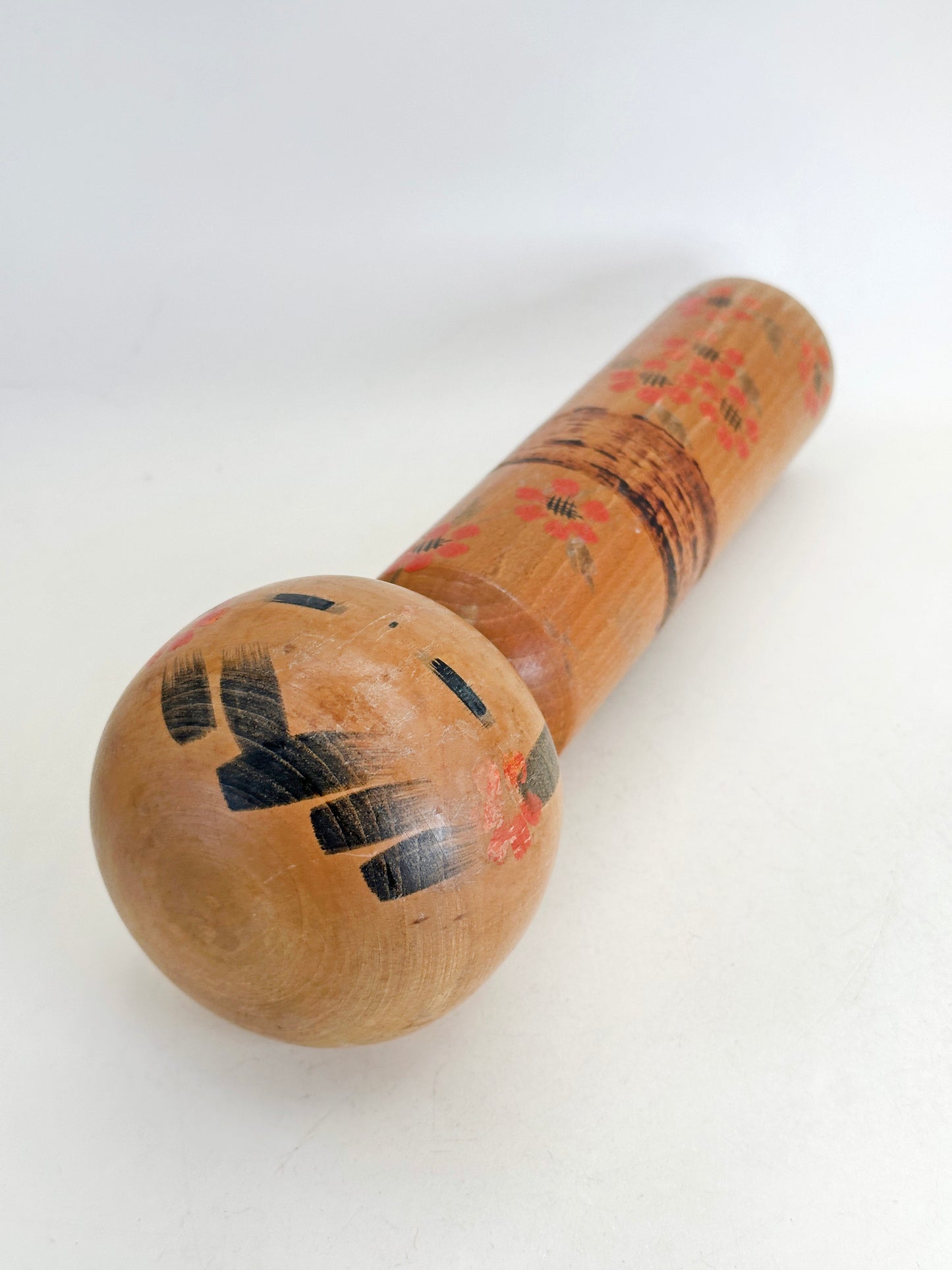 K25163 - Kokeshi Sōsaku par Eiko Shibata 柴田栄子