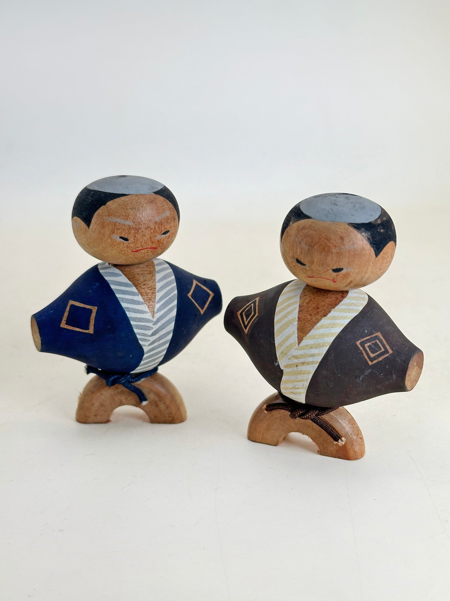 K05065 - Ensemble de Kokeshi Samurai Sōsaku 武士