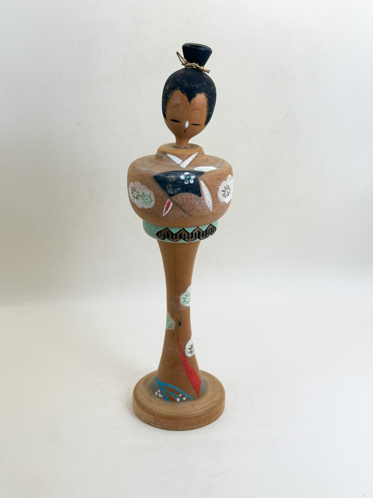 K25227 - Sosaku Kokeshi by Hosaka Torao 保坂虎男