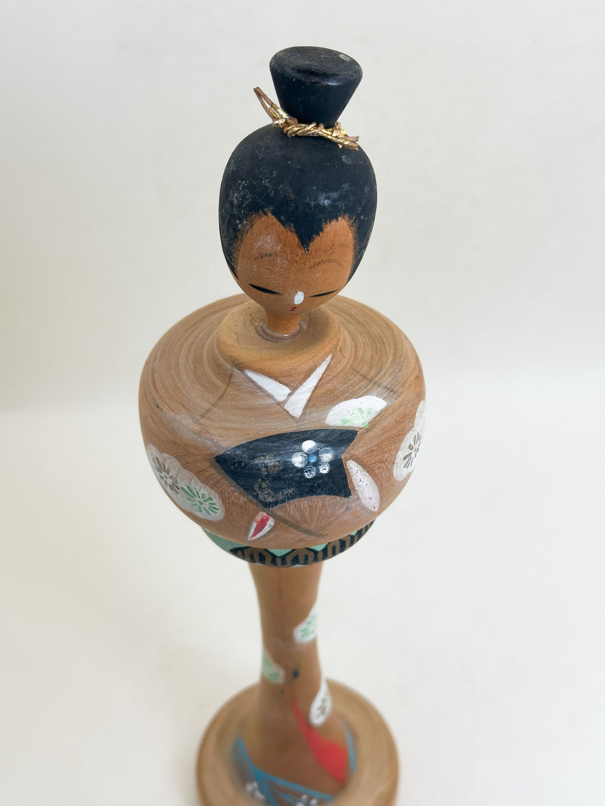 K25227 - Sosaku Kokeshi by Hosaka Torao 保坂虎男