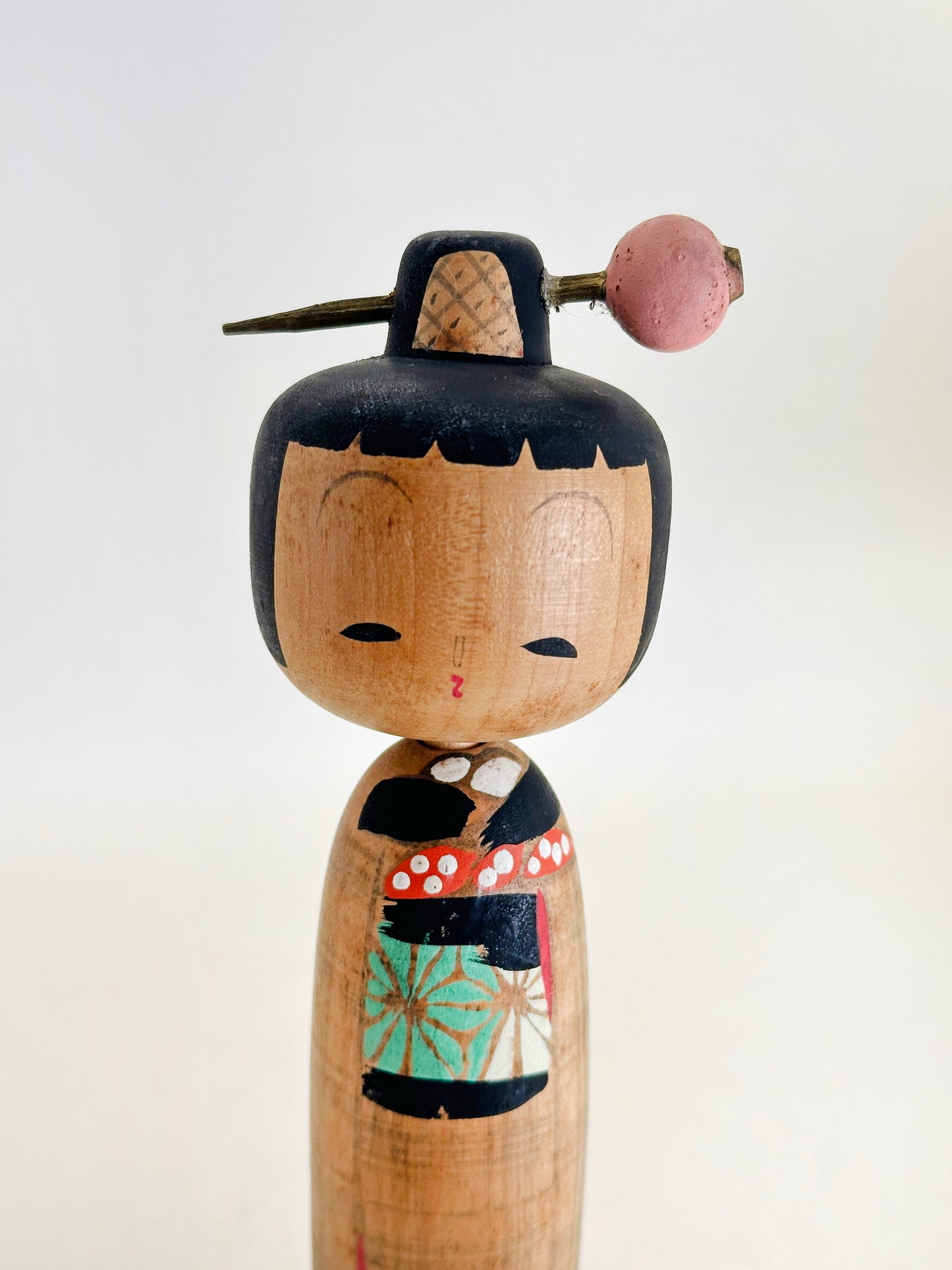 K18164 - Sōsaku Kokeshi by Sasayama Masue 笹山益惠