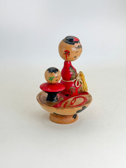 K10215 - Kokeshi Omiyage d'Izumo Taisha 出雲大社
