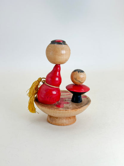 K10215 - Kokeshi Omiyage d'Izumo Taisha 出雲大社