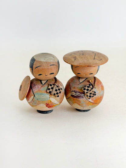 K05066 - Omiyage Kokeshi of Tōkaidōchū Hizakurige 東海道中膝栗毛