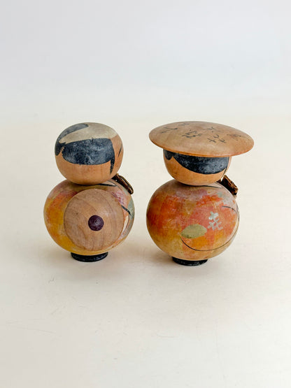 K05066 - Omiyage Kokeshi of Tōkaidōchū Hizakurige 東海道中膝栗毛