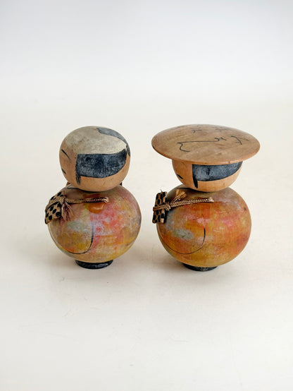 K05066 - Omiyage Kokeshi of Tōkaidōchū Hizakurige 東海道中膝栗毛
