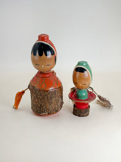 K10227 - Kokeshi de Fukutokkuri et Sakazuki 徳利 盃