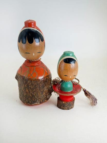 K10227 - Kokeshi de Fukutokkuri et Sakazuki 徳利 盃
