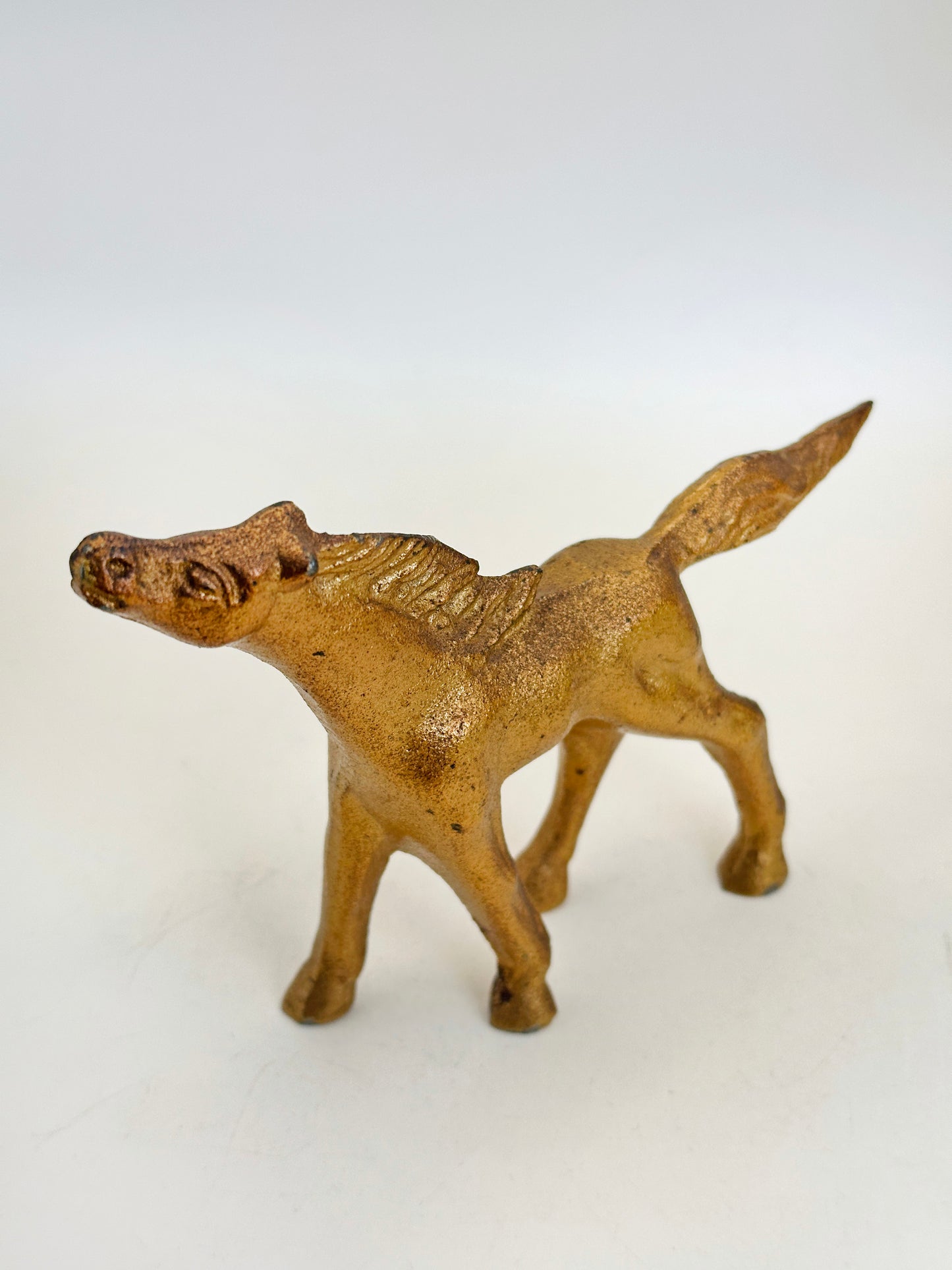 FT284 - Cast Metal Sculpture of Takaoka Dōki 高岡銅器