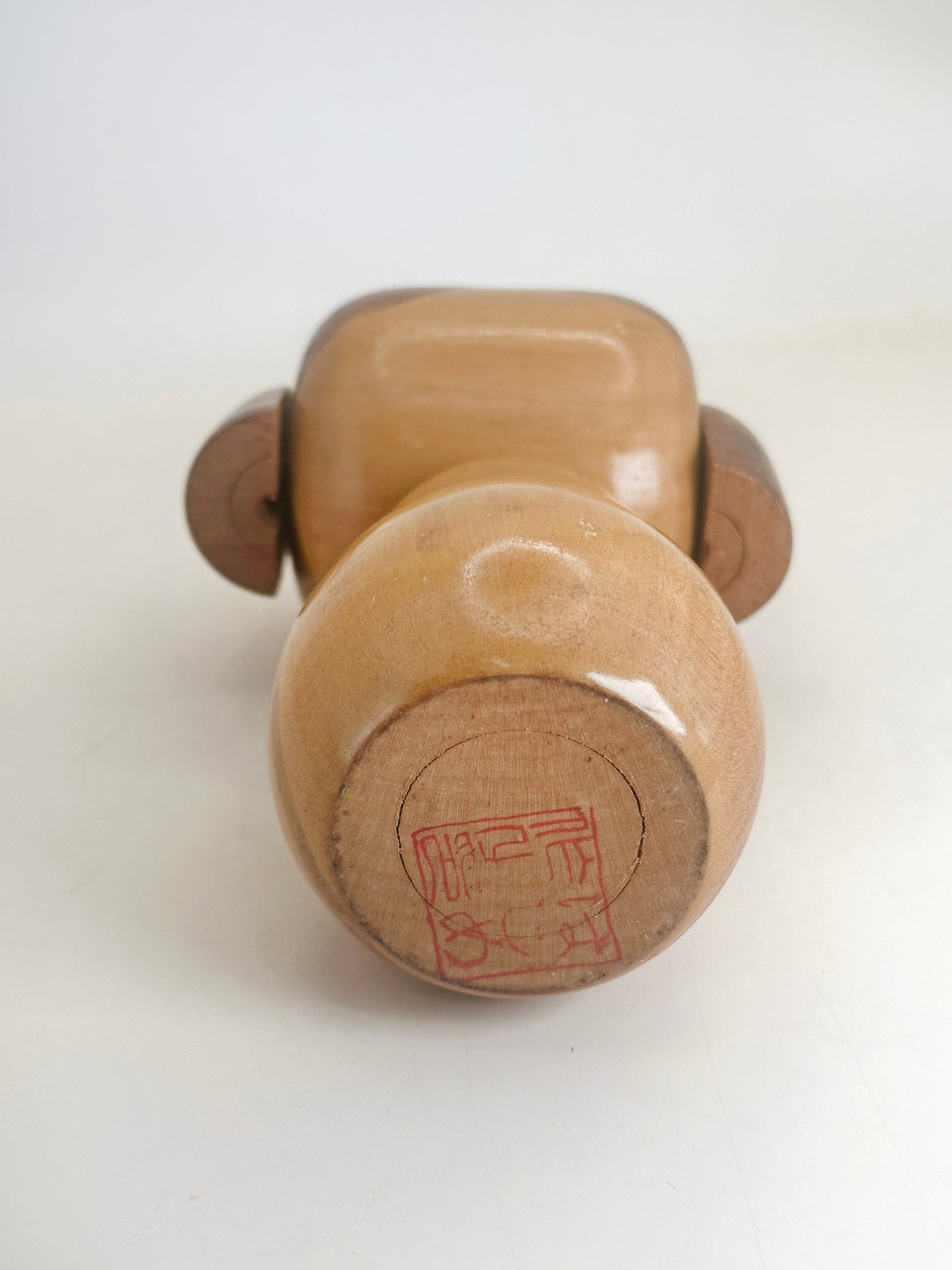 K15149 - Sosaku kokeshi de Hajime Miyashita 宮下はじめ