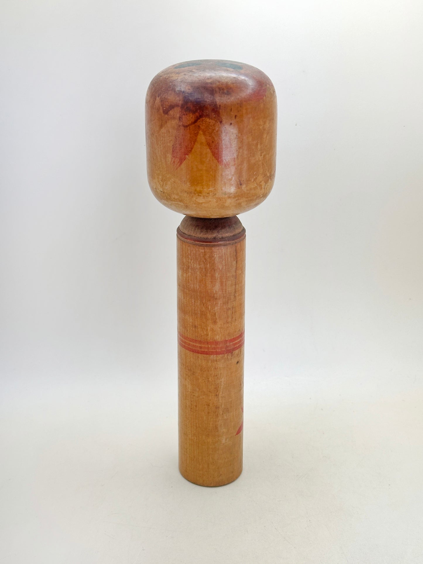 K25164 - Kokeshi Hijiori par Minosuke Sato 佐藤巳之助