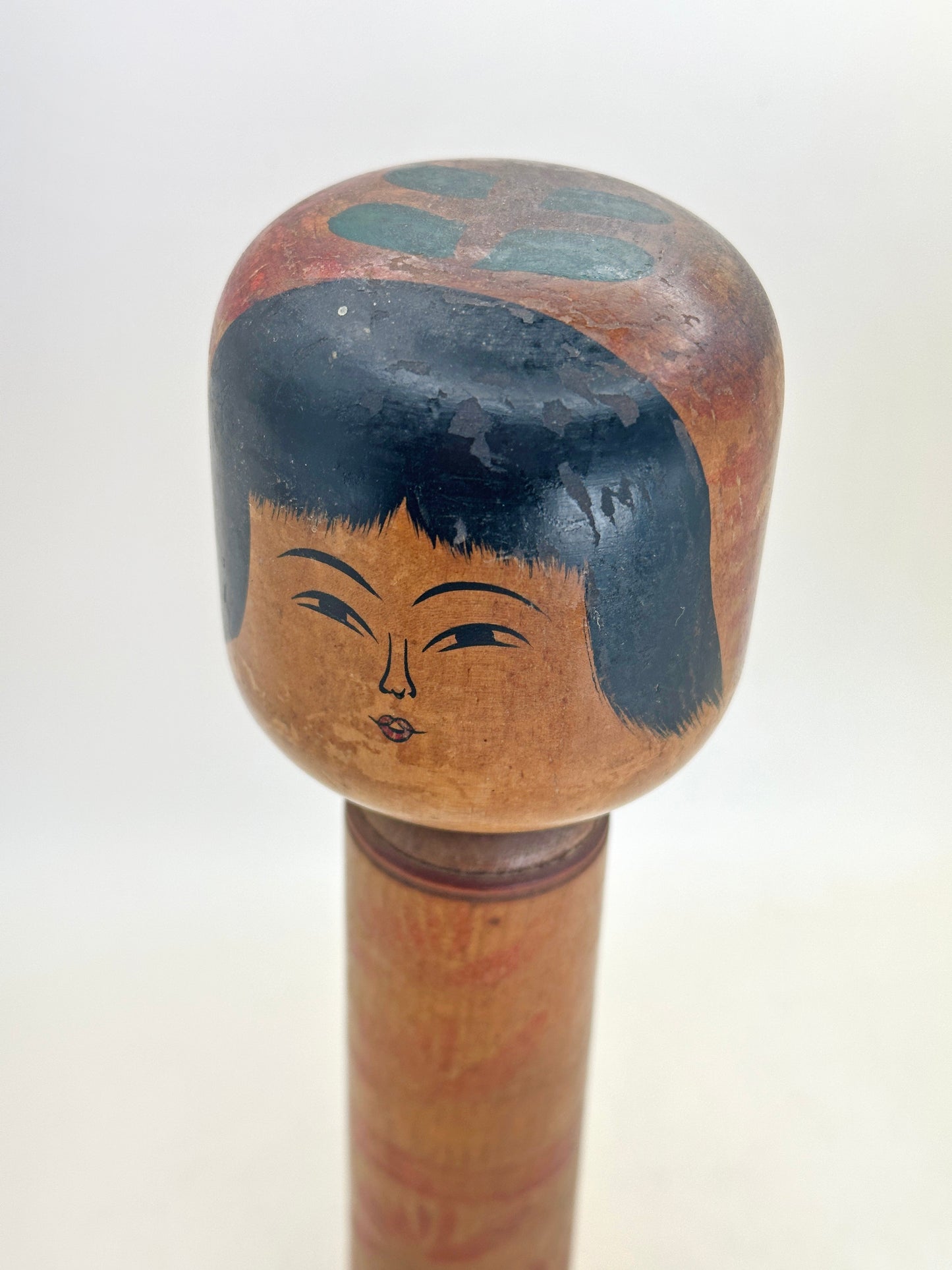 K25164 - Kokeshi Hijiori par Minosuke Sato 佐藤巳之助