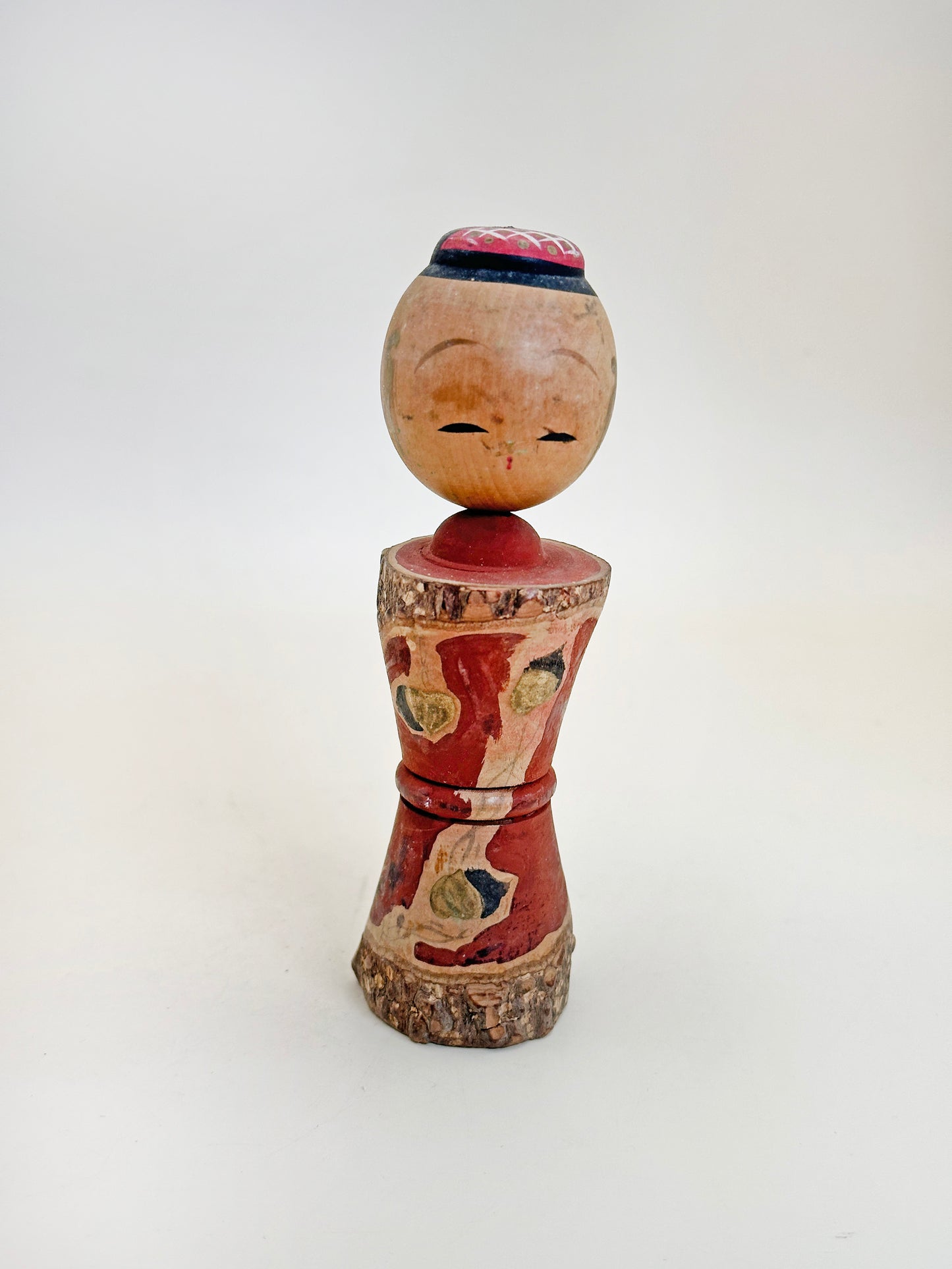 K10167 - Omiyage Kokeshi de Yubara Onsen 湯原温泉