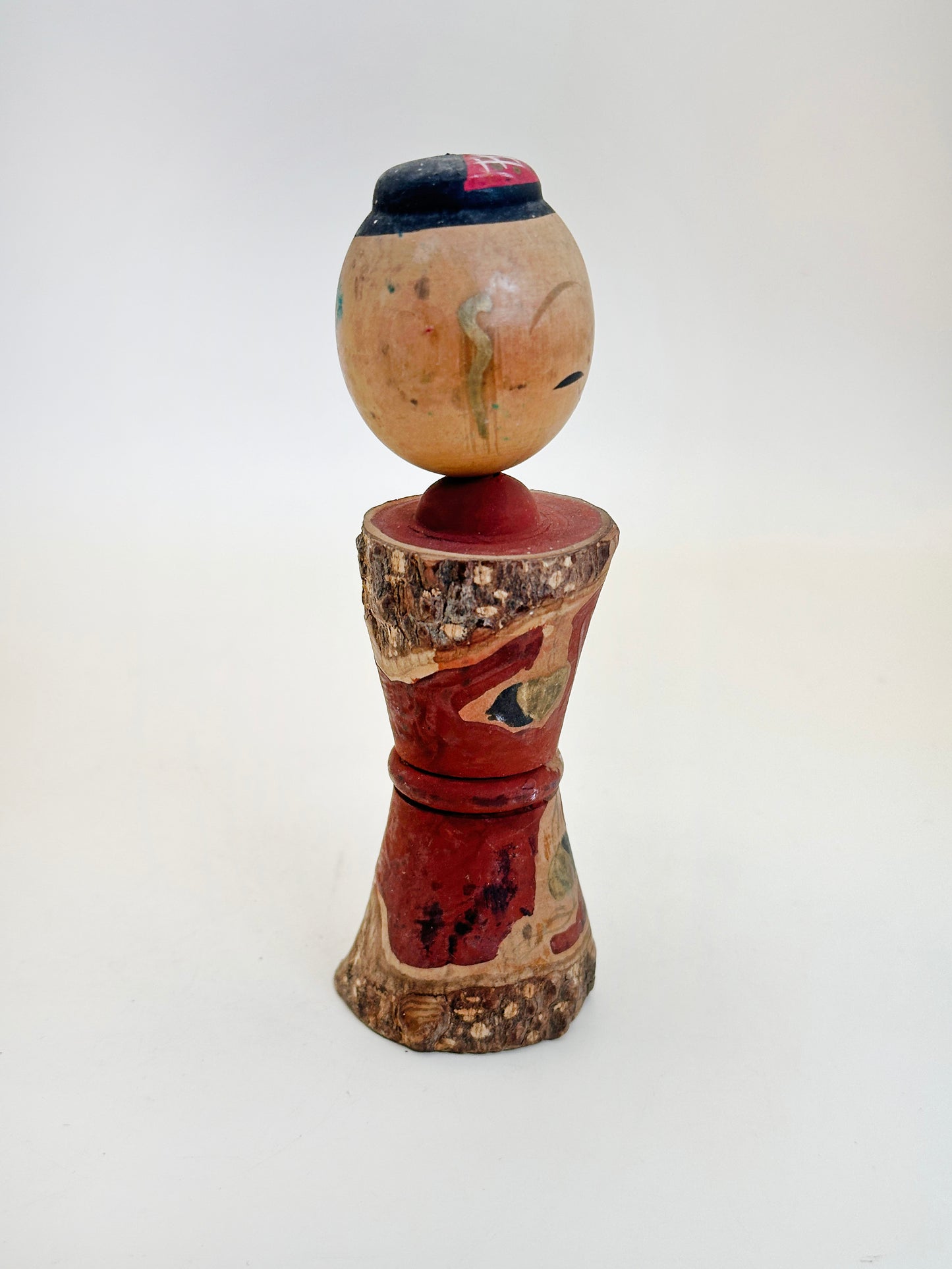 K10167 - Omiyage Kokeshi de Yubara Onsen 湯原温泉